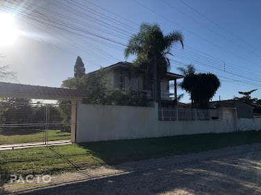 Casa em Coloninha  -  Araranguá