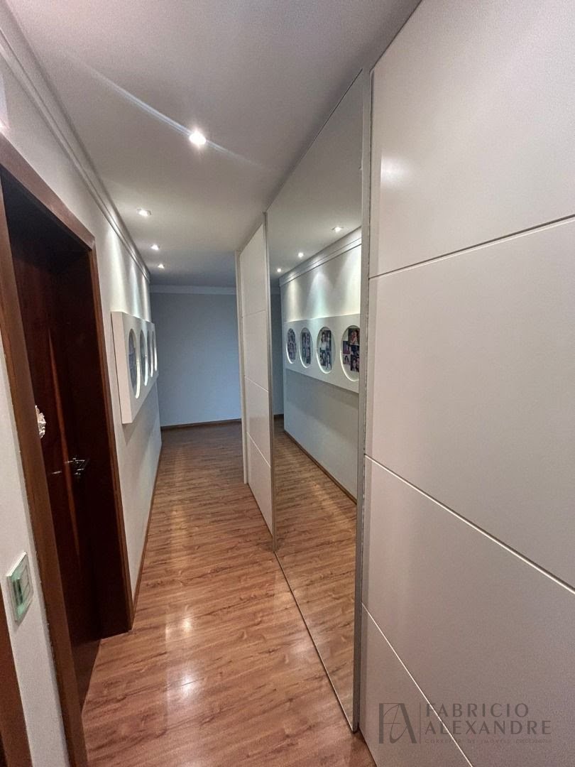 Casa à venda com 4 quartos, 4 suítes, 6 vagas e 670m² no Village Santa Helena, São José do Rio Preto (SP) — foto 11 de 30