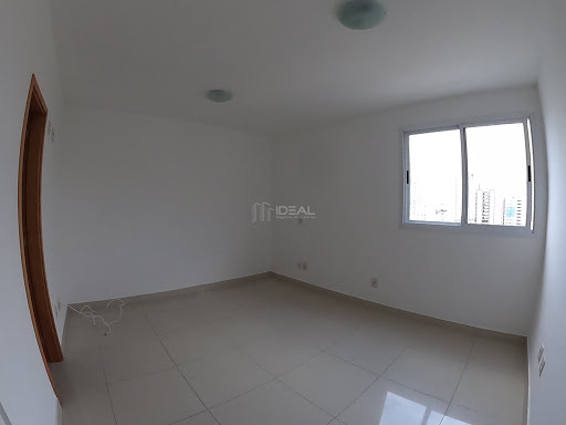 Apartamento Alto Padrão à venda com 3 quartos.