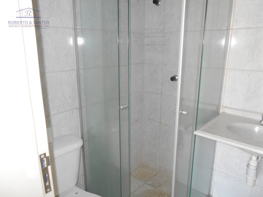 Banheiro com box