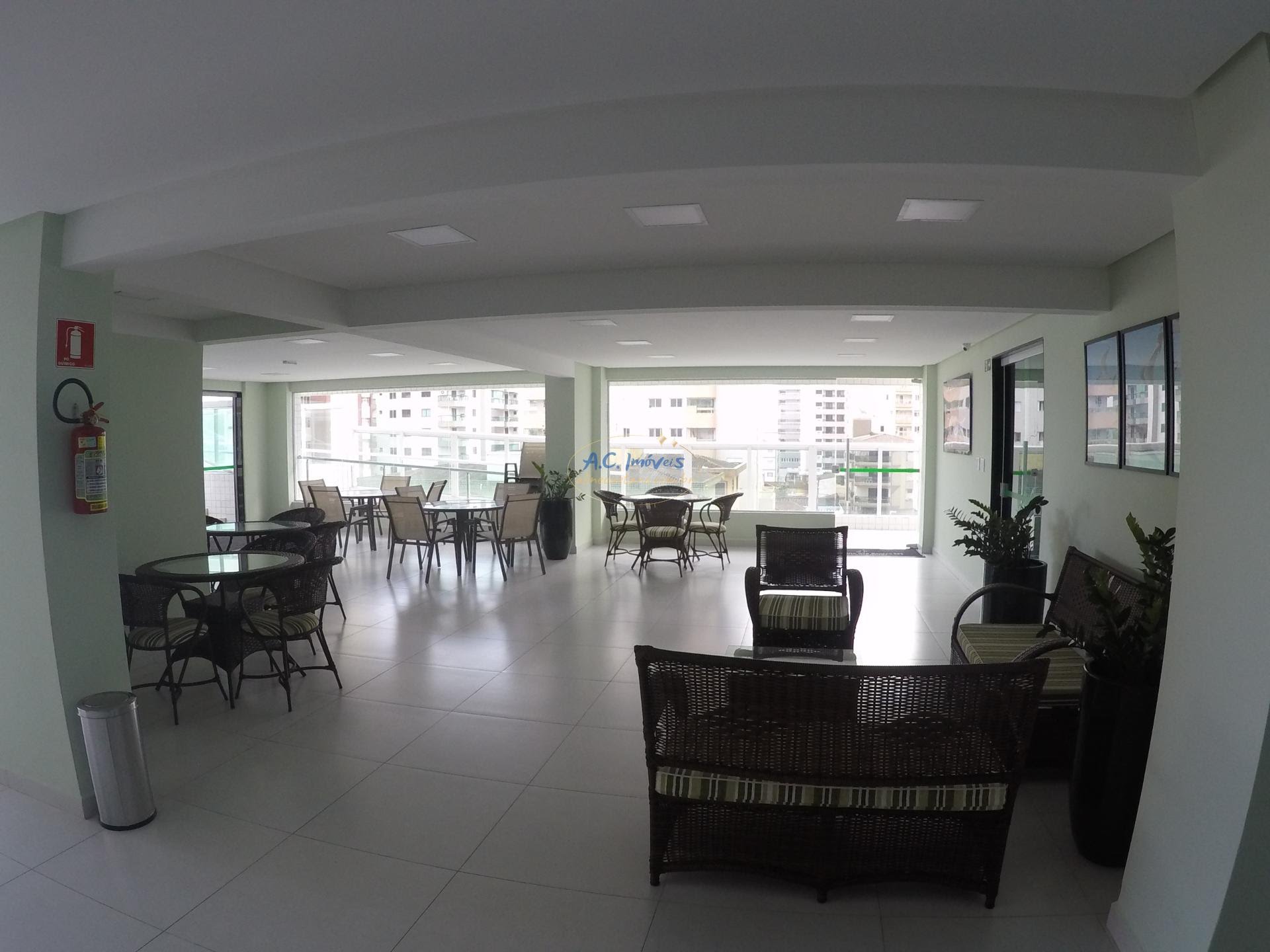 Apartamento para alugar com 2 quartos, 1 suíte, 2 vagas e 106m² no Vila Tupi, Praia Grande (SP) — foto 7 de 30
