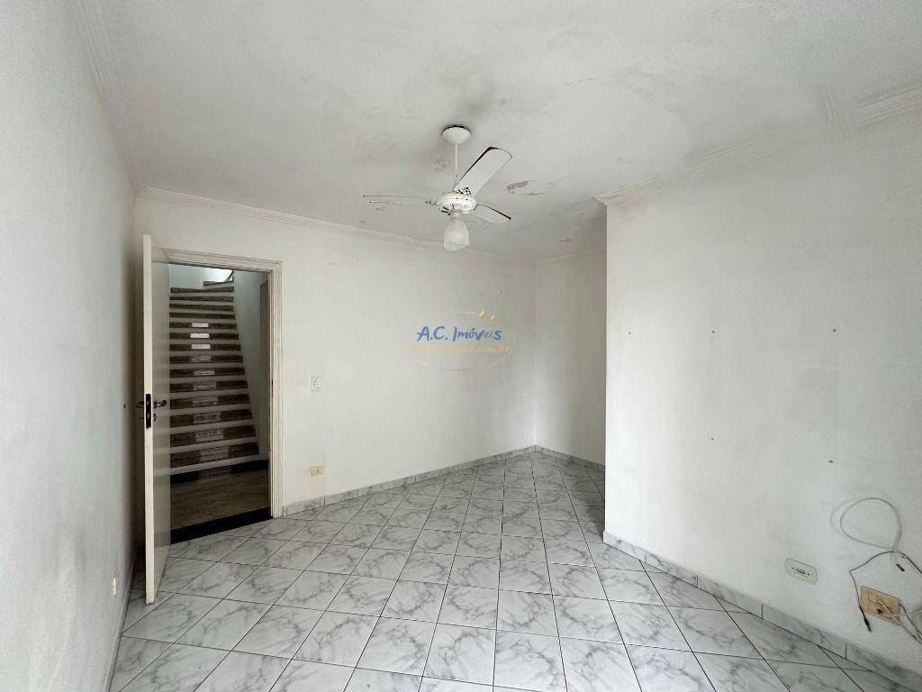 Casa à venda com 3 quartos, 1 suíte, 2 vagas e 132m² no Canto do Forte, Praia Grande (SP) — foto 25 de 30