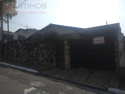 Casa Térrea para Locação no Morumbi | 3 Dorms e Suíte