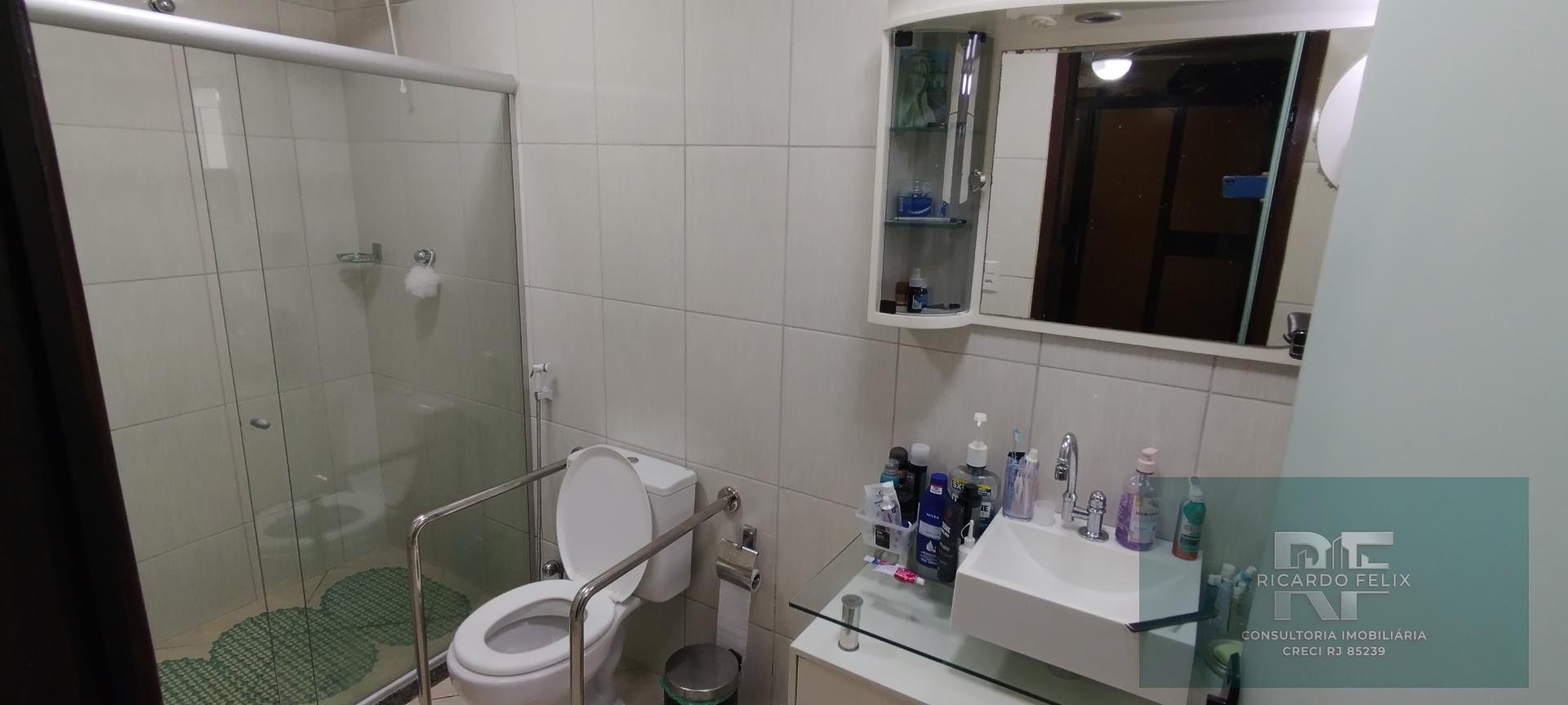 Casa à venda com 5 quartos, 2 suítes, 3 vagas e 560m² no Costazul, Rio das Ostras (RJ) — foto 18 de 30