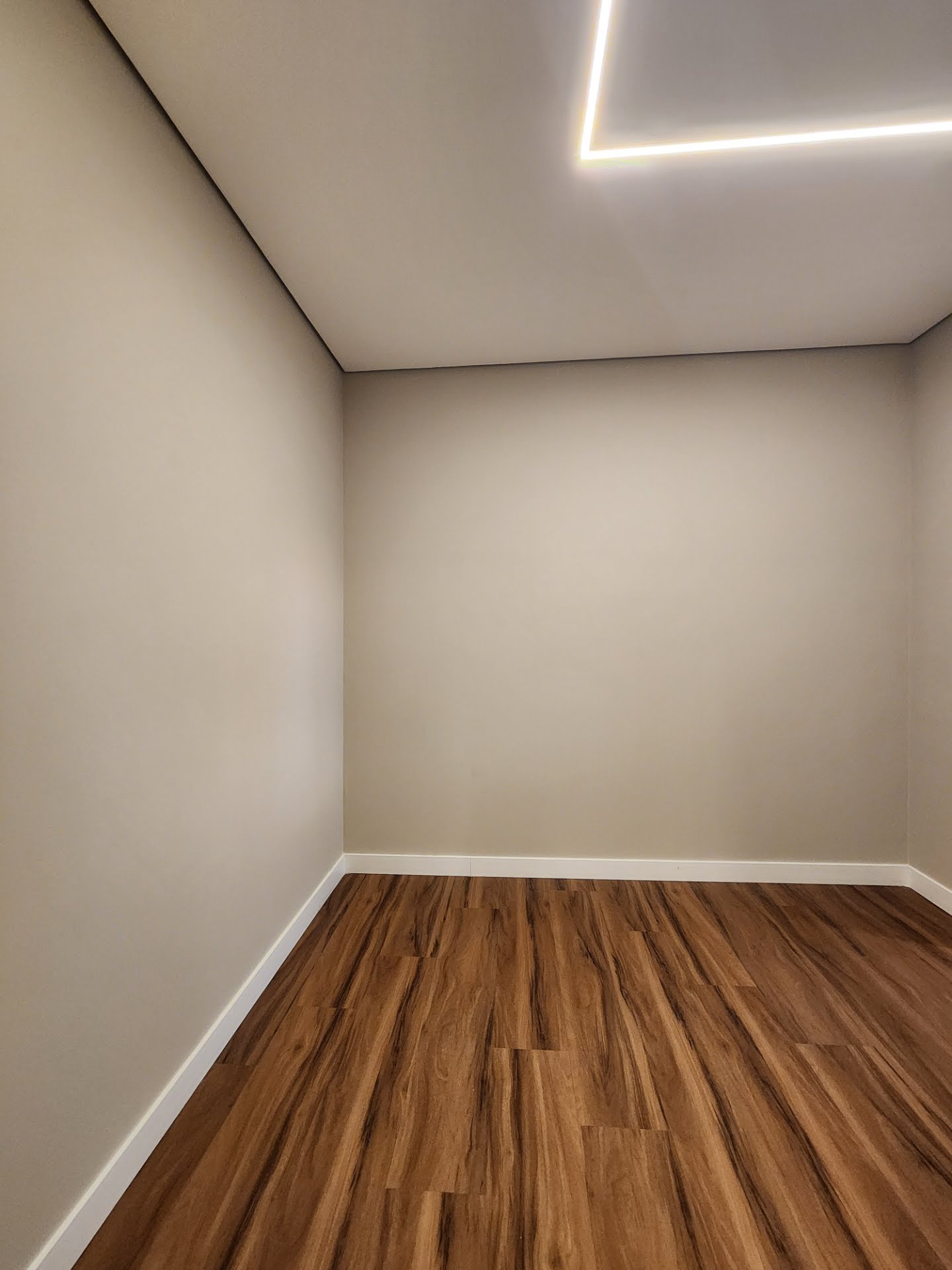 Casa à venda com 4 quartos, 3 suítes, 2 vagas e 402m² no Sim, Feira de Santana (BA) — foto 19 de 23