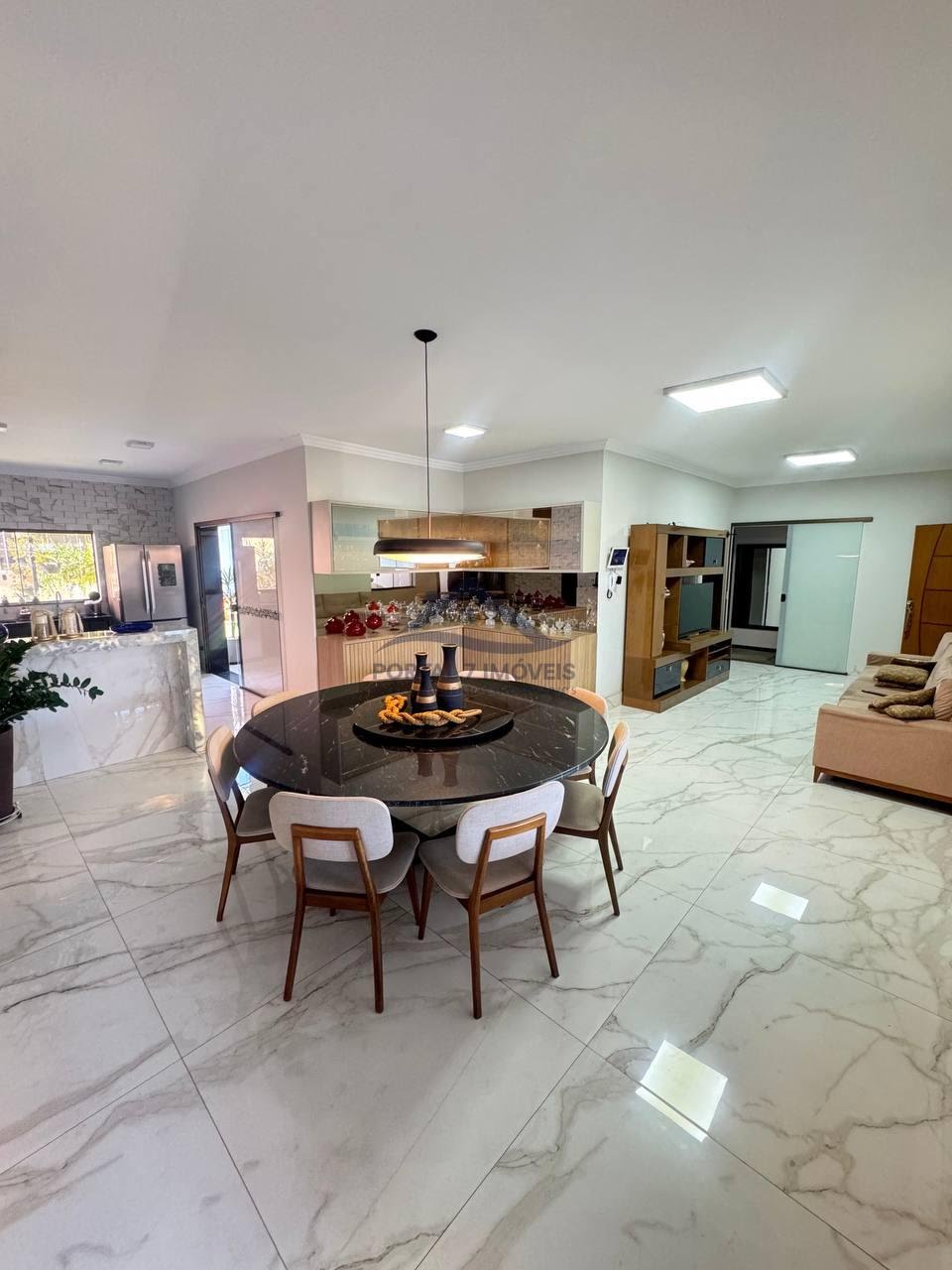 Casa à venda com 2 quartos, 1 suíte, 4 vagas e 300m² no Vale das Palmeiras, Sete Lagoas (MG) — foto 10 de 30