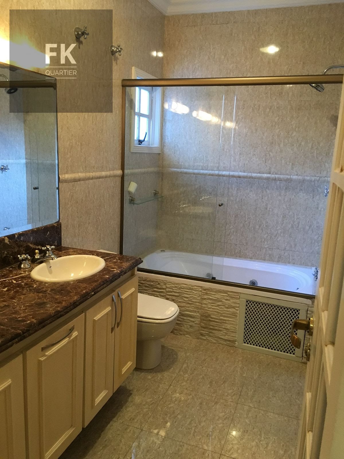 Casa à venda com 4 quartos, 4 suítes, 4 vagas e 400m² no Alphaville Residencial Dois, Barueri (SP) — foto 15 de 19