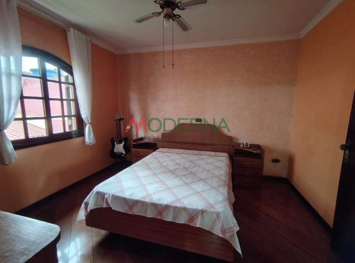 Casa à venda com 4 quartos, 1 suíte, 5 vagas e 229m² no Paulicéia, São Bernardo do Campo (SP) — foto 15 de 30