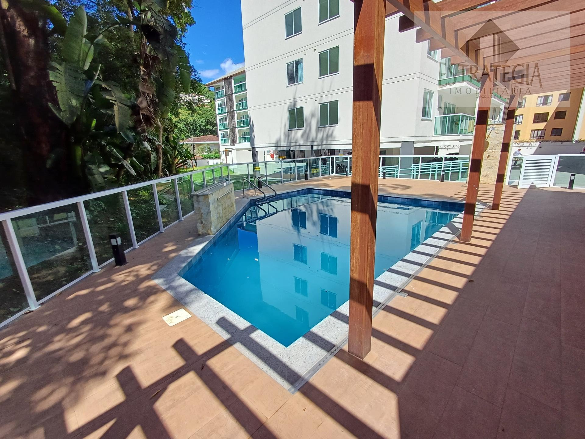 Apartamento para alugar com 2 quartos, 1 suíte, 1 vaga e 68m² no Retiro, Petrópolis (RJ) — foto 13 de 16
