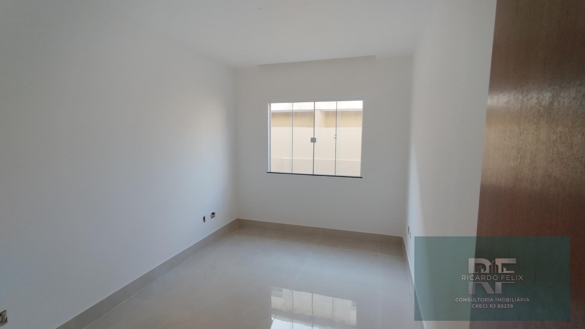 Casa à venda com 3 quartos, 1 suíte, 2 vagas e 210m² no Ouro Verde, Rio das Ostras (RJ) — foto 13 de 26