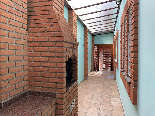 área com churrasqueira