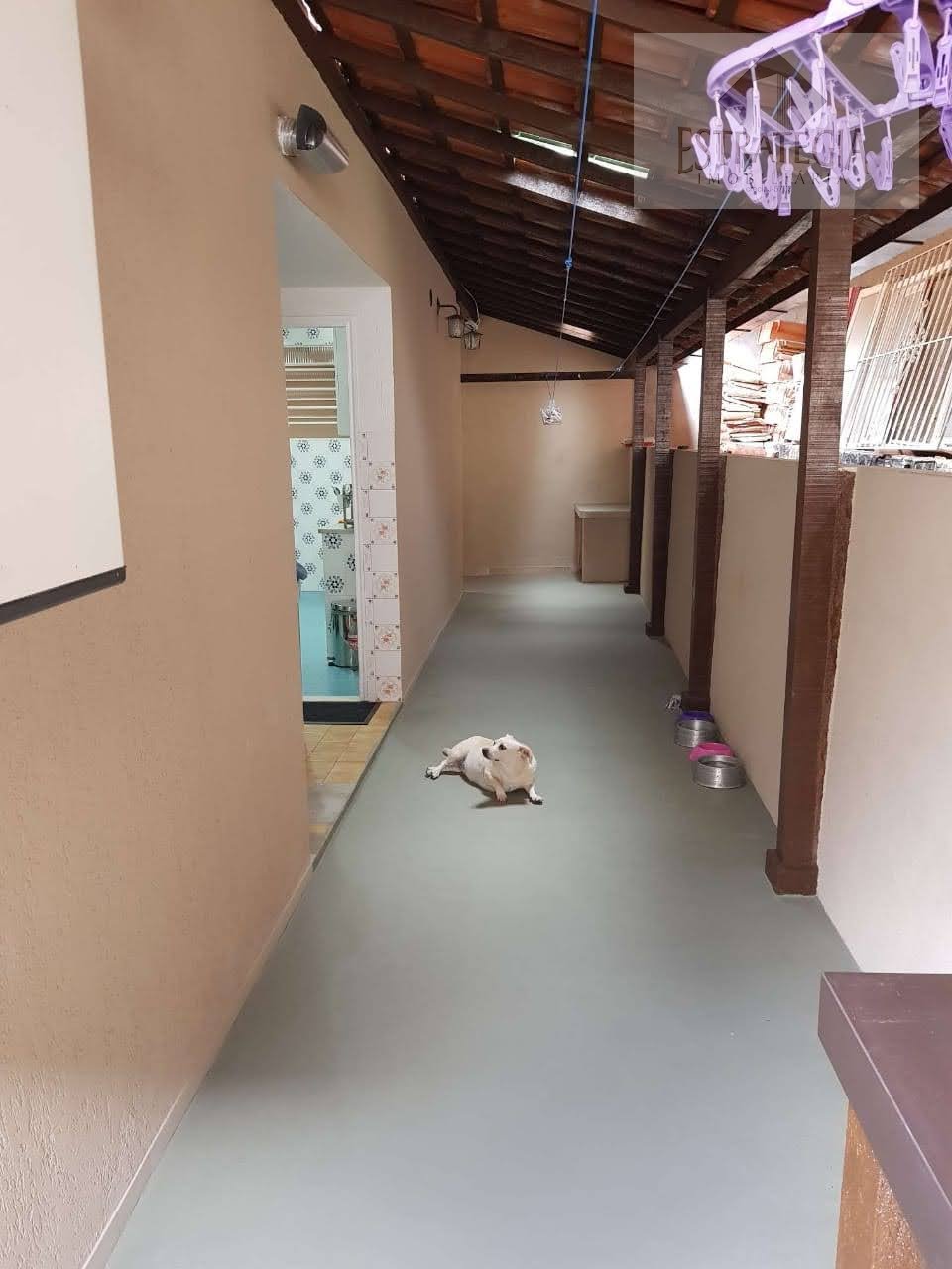 Casa à venda com 3 quartos, 1 suíte, 4 vagas e 225m² no Bingen, Petrópolis (RJ) — foto 10 de 30