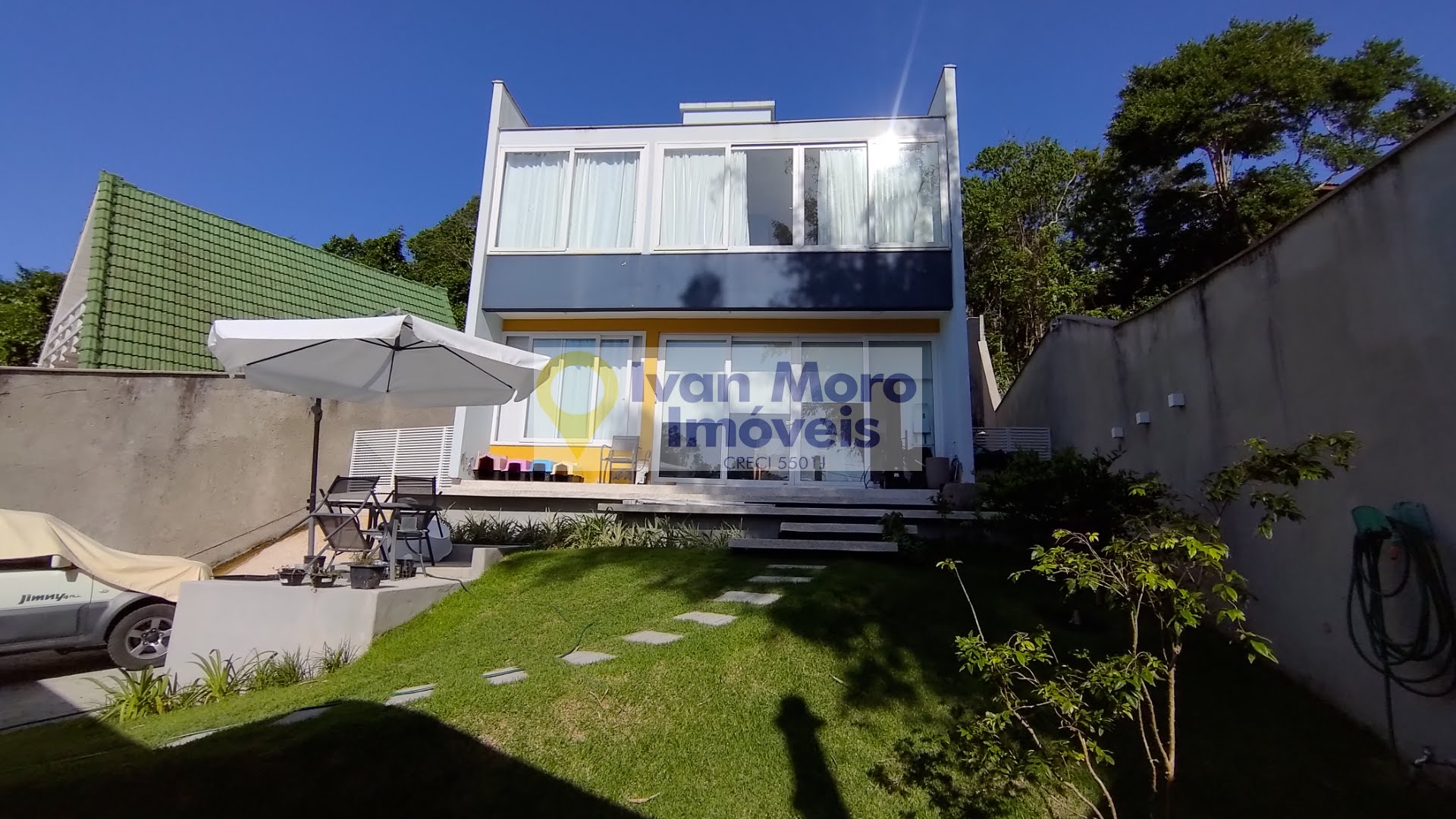 Casa à venda com 2 quartos, 1 suíte, 2 vagas e 97m² no Daniela, Florianópolis (SC) — foto 2 de 30