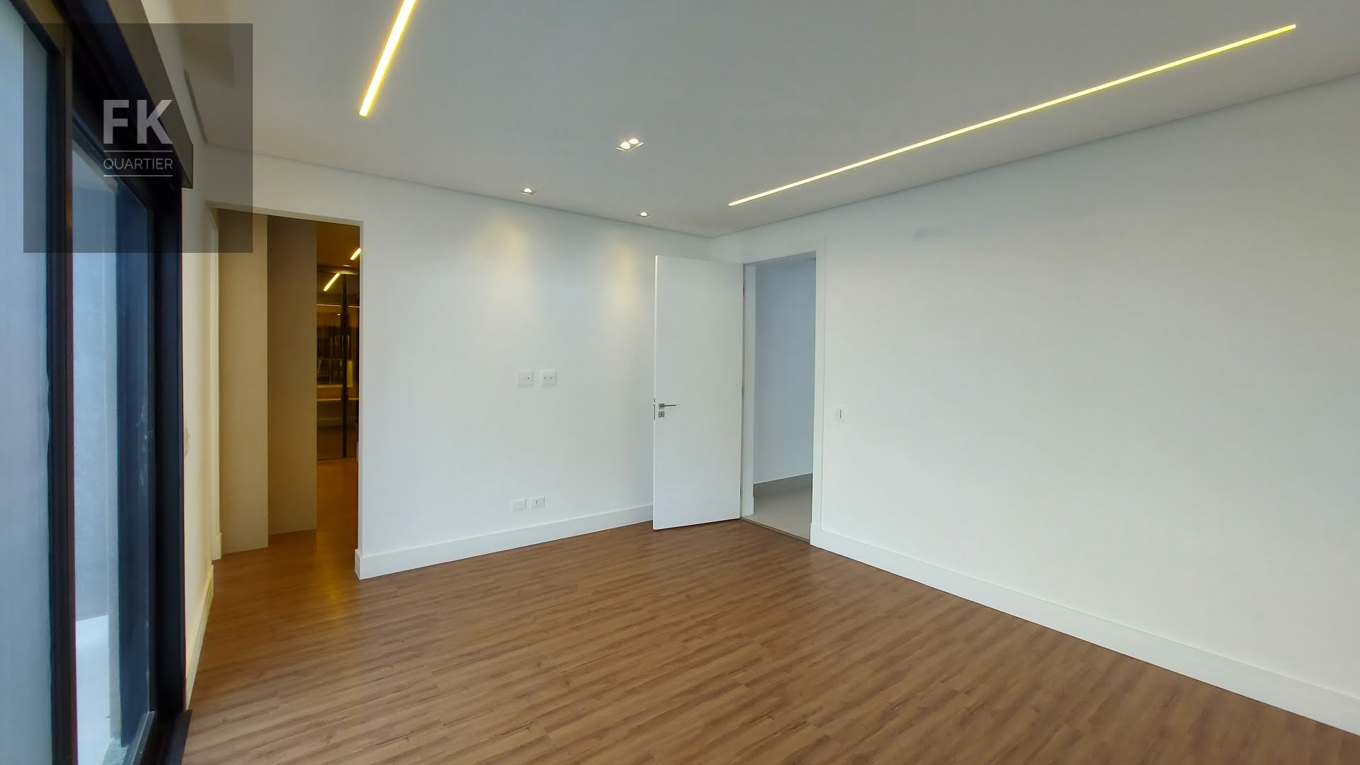 Casa à venda com 5 quartos, 5 suítes, 4 vagas e 560m² no Tamboré, Barueri (SP) — foto 9 de 30