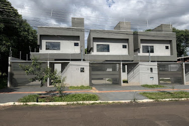 Sobrado em Vila Carlota  -  Campo Grande