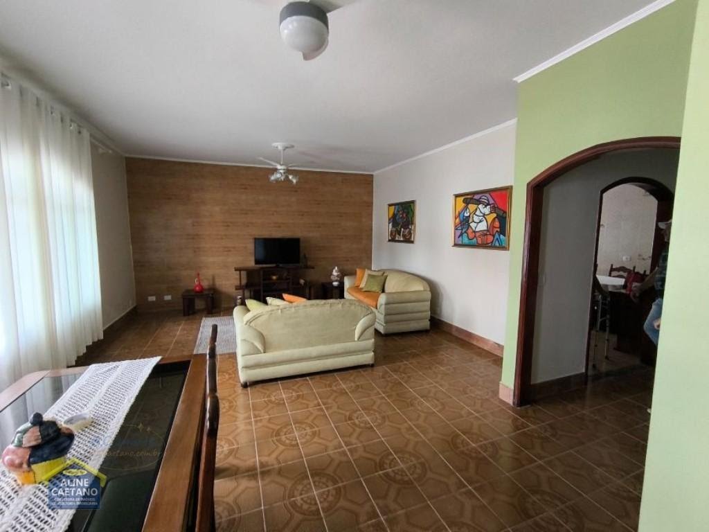 Casa à venda com 3 quartos, 1 suíte, 6 vagas e 257m² no Balneario Flórida, Praia Grande (SP) — foto 15 de 30