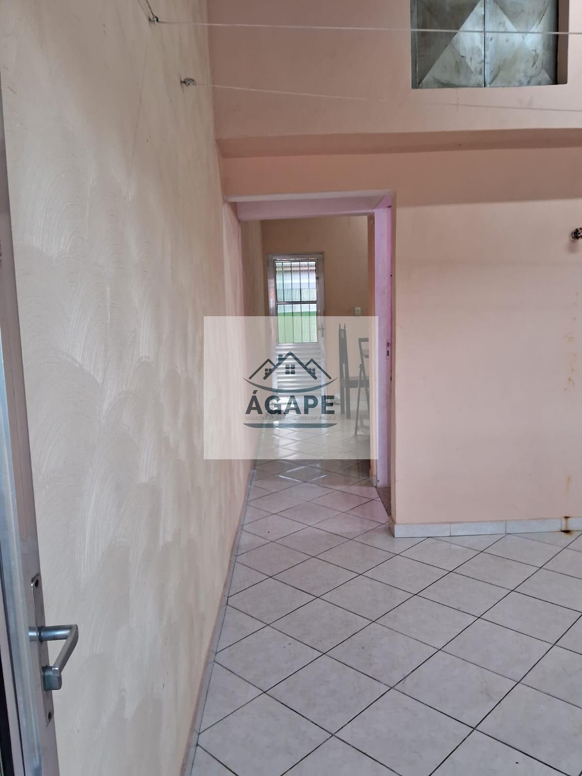 Casa à venda com 2 quartos, 2 banheiros, 2 vagas e 250m² no Jardim Saint Moritz, Taboão da Serra (SP) — foto 15 de 21