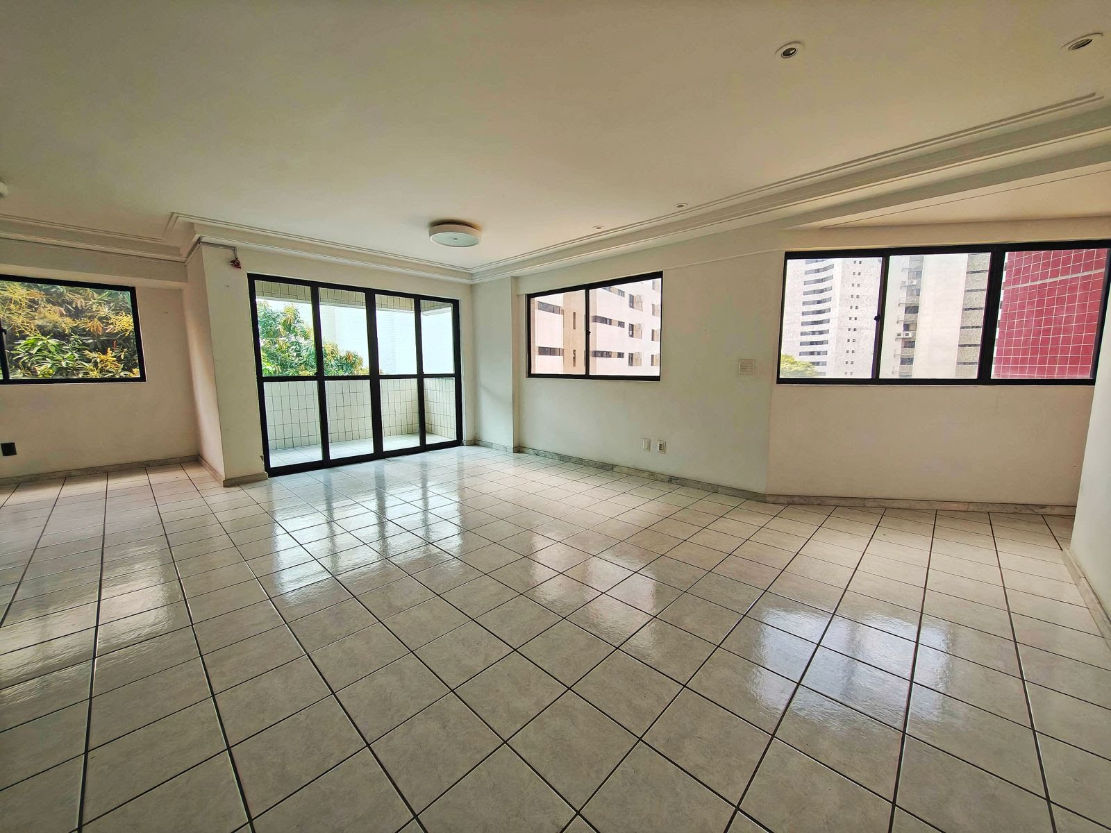 Apartamento à venda com 3 quartos, 2 suítes, 3 vagas e 125m² no Jaqueira, Recife (PE) — foto 10 de 28