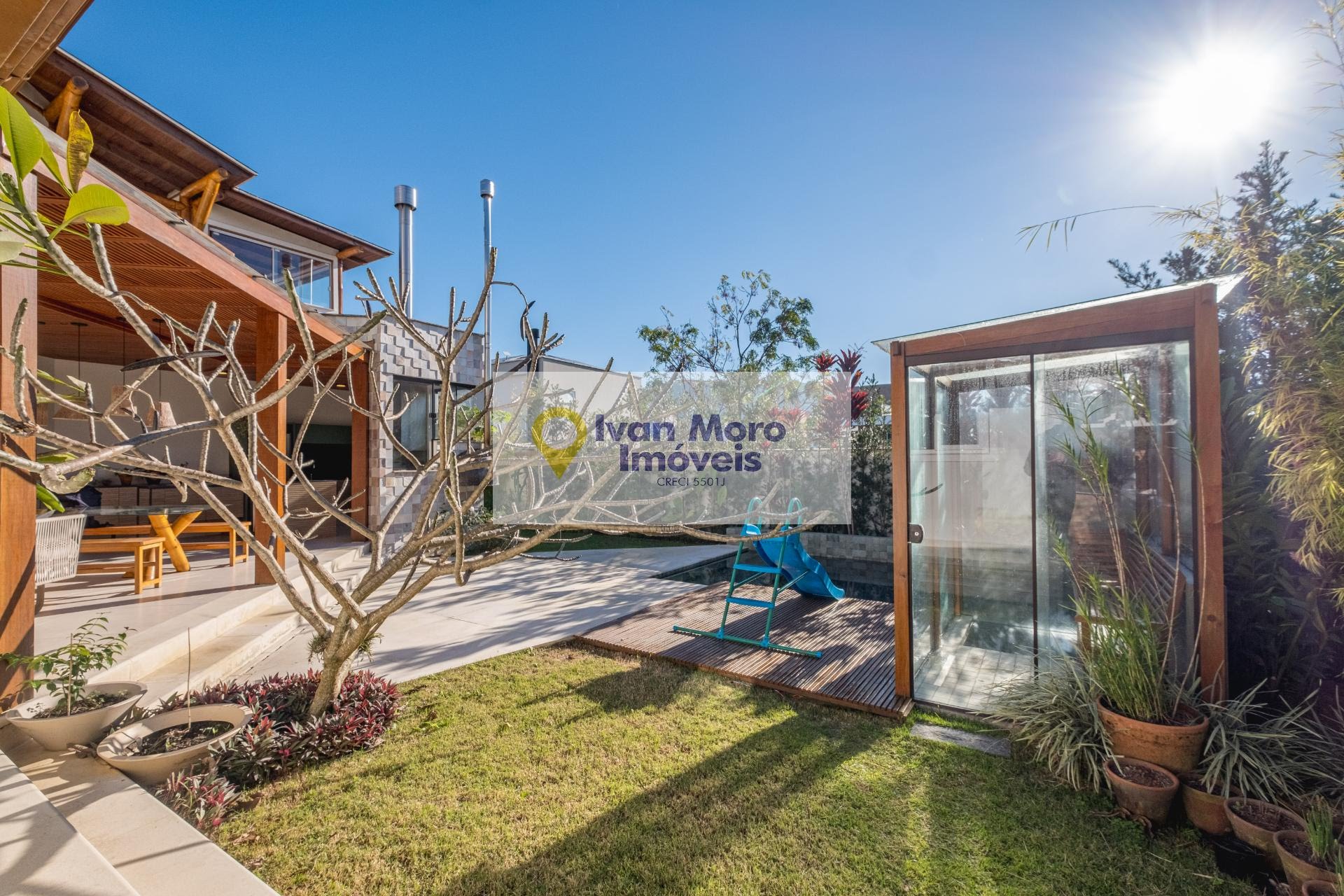 Casa à venda com 4 quartos, 2 suítes, 3 vagas e 450m² no Rio Tavares, Florianópolis (SC) — foto 3 de 23