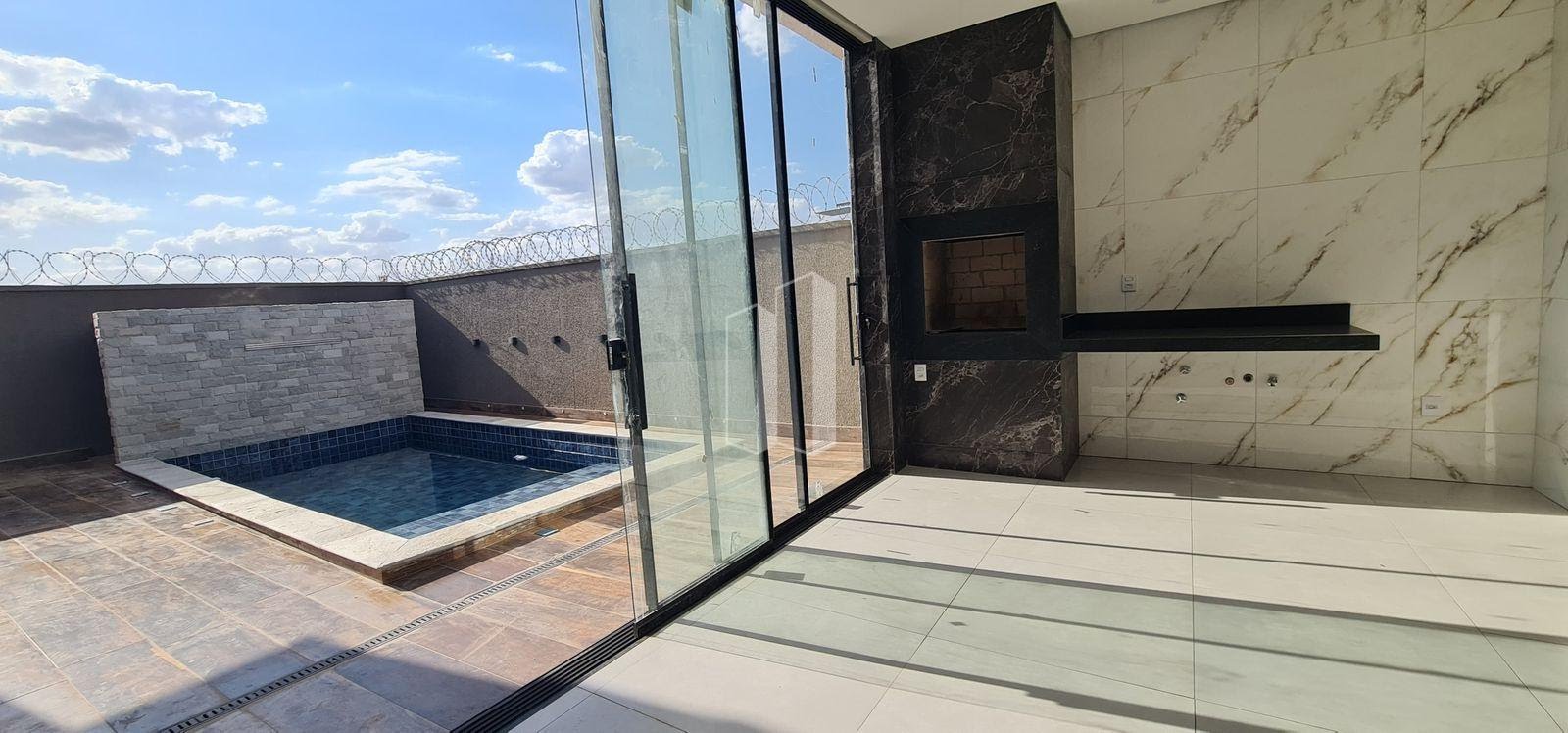 Casa à venda com 3 quartos, 3 suítes, 4 vagas e 221m² no Setor Faicalville, Goiânia (GO) — foto 12 de 12