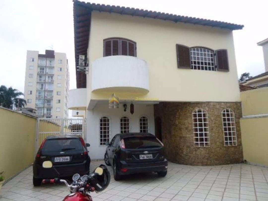 Sobrado, 3 quartos, 297 m² - Foto 1