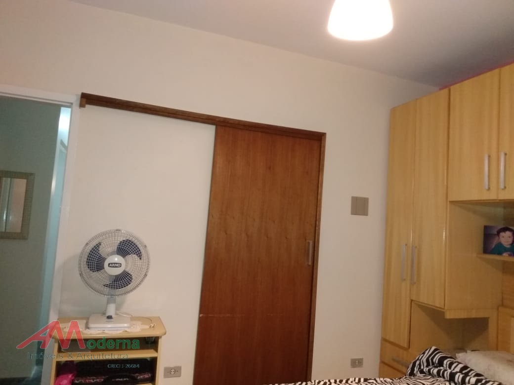 Casa à venda com 4 quartos, 1 suíte, 2 vagas e 220m² no Demarchi, São Bernardo do Campo (SP) — foto 7 de 20