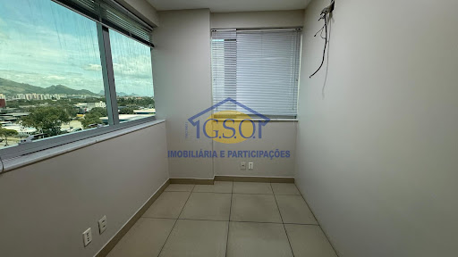 Sala em Parque Residencial Laranjeiras - Serra, ES