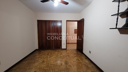 Quarto 2 - Armário
