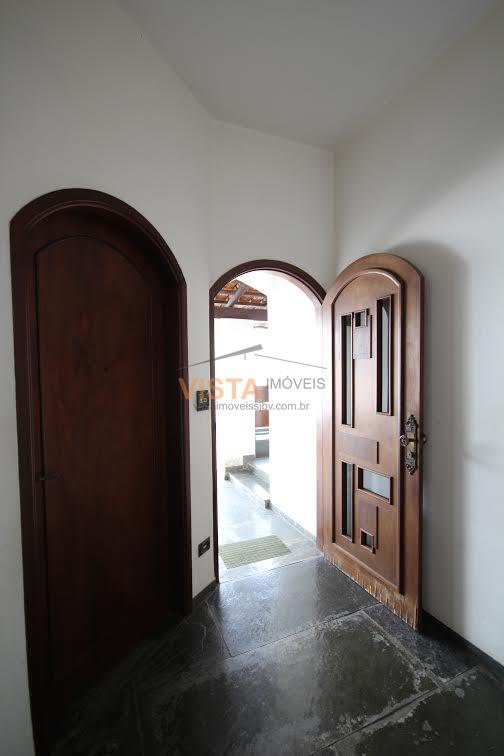 Casa à venda com 4 quartos, 3 suítes, 3 vagas e 416m² no Centro, São João da Boa Vista (SP) — foto 2 de 28