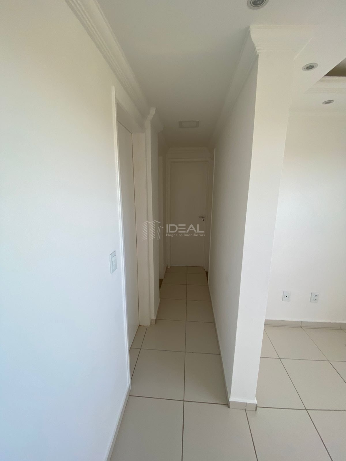 Cobertura linear de 3 quartos em prédio com elevador no Parque Leopoldina - Campos dos Goytacazes, RJ