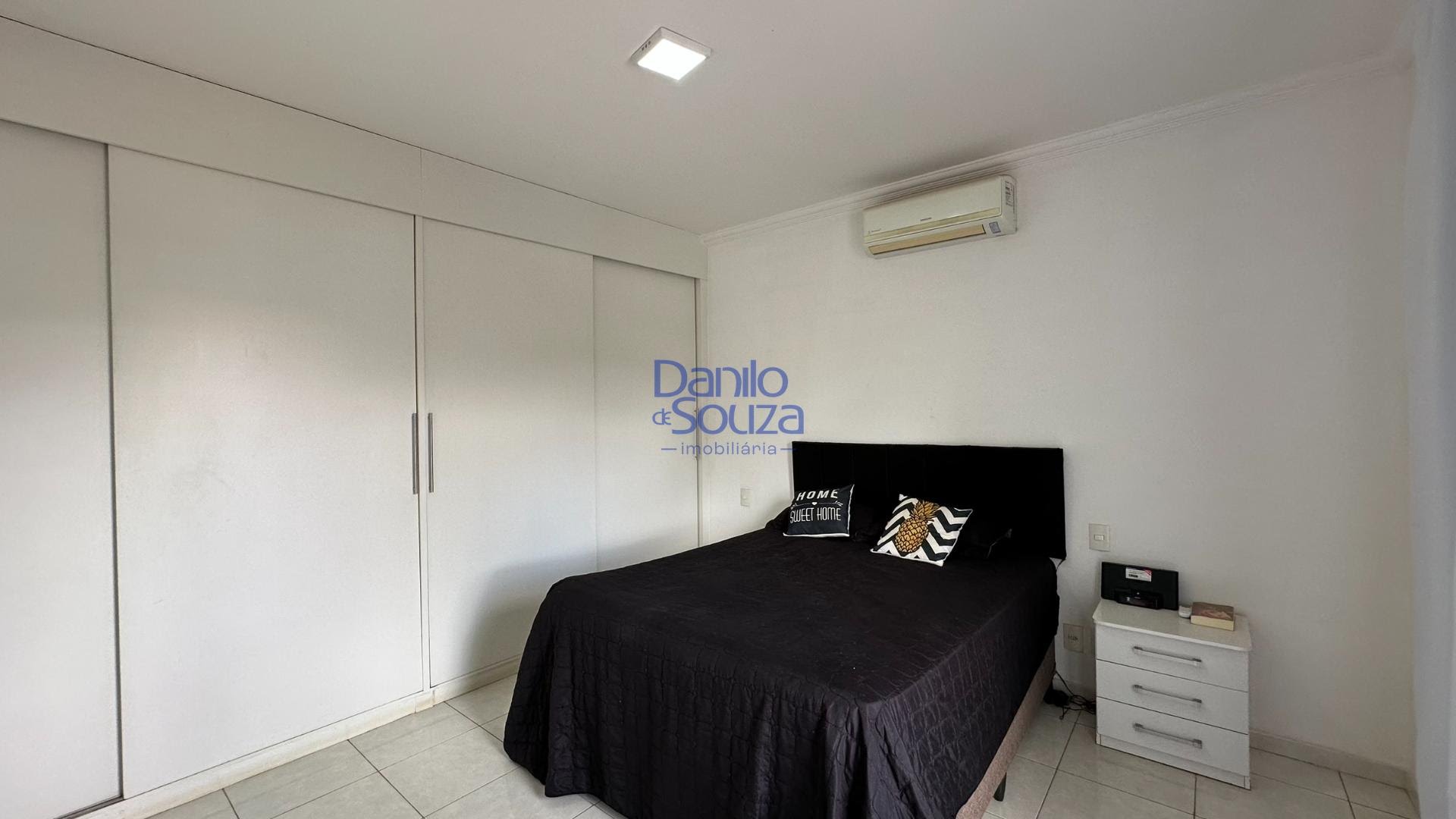 Casa à venda com 3 quartos, 2 suítes e 360m² no Guilhermina Vieira Chaer, Araxá (MG) — foto 15 de 26