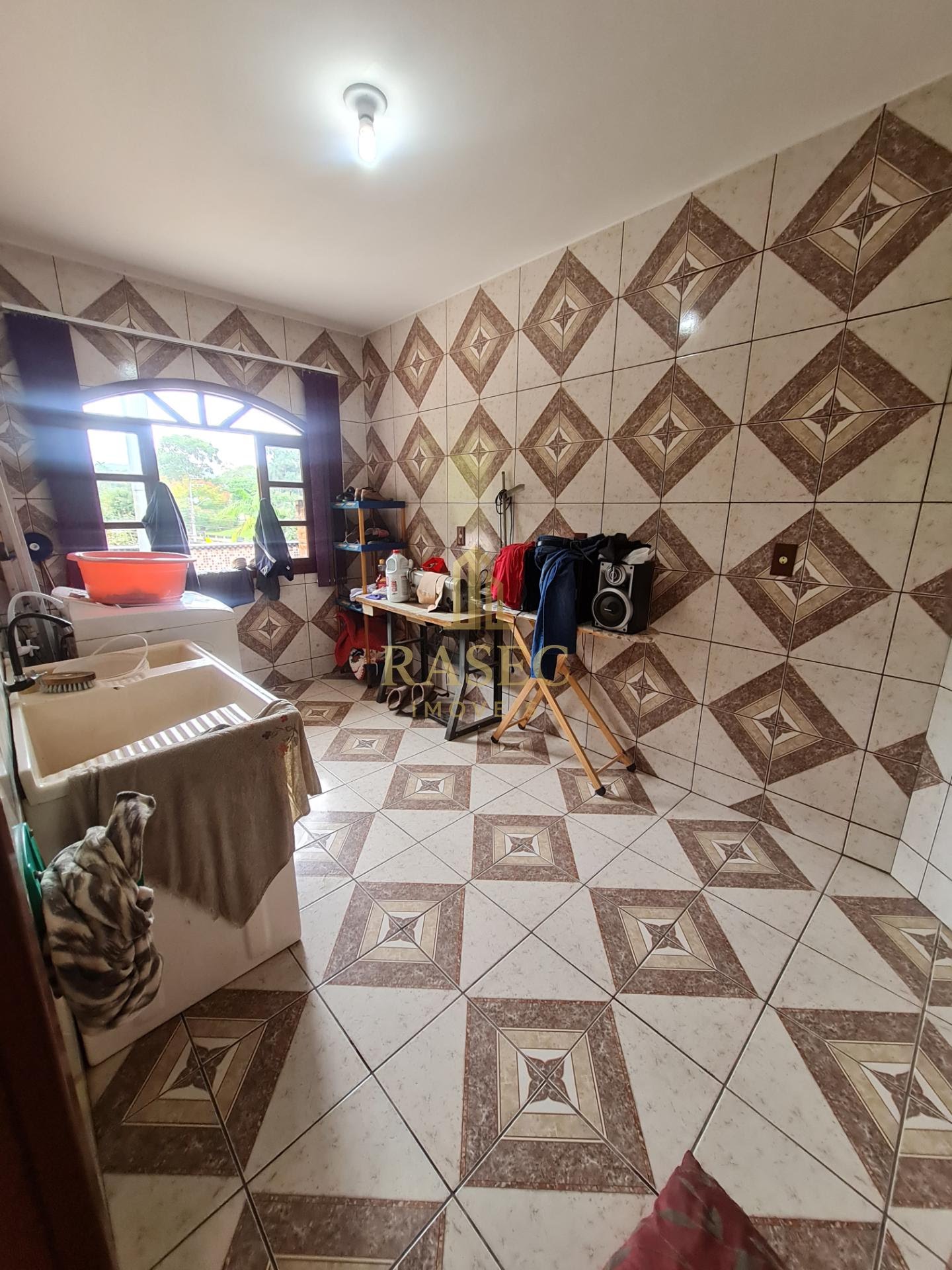 Casa à venda com 5 quartos, 2 banheiros, 2 vagas e 750m² no Paquetá, Brusque (SC) — foto 21 de 24