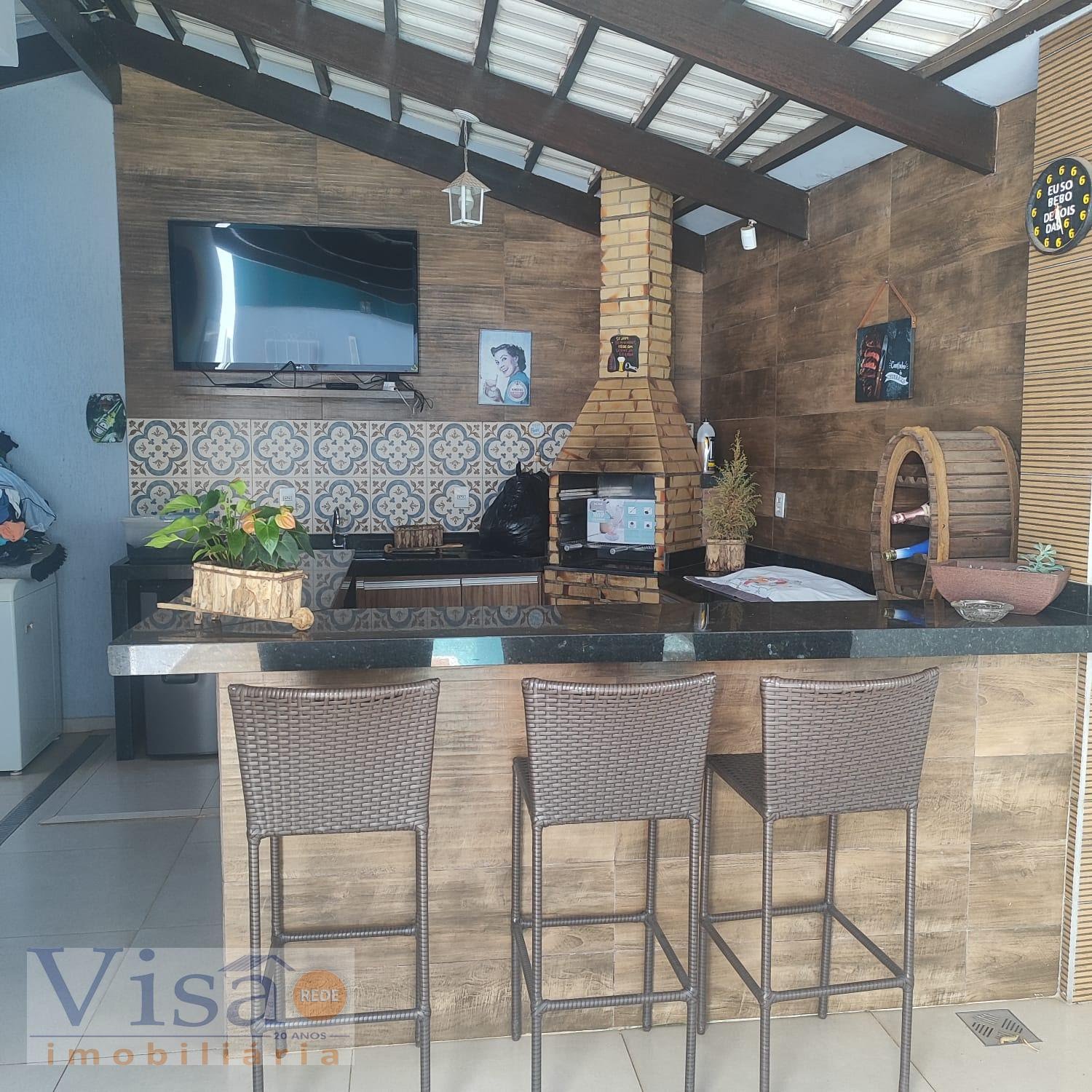 Casa à venda com 3 quartos, 1 suíte, 2 vagas e 250m² no Prado, Paracatu (MG) — foto 3 de 20