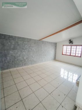 Casa Comercial em Vila Bourghese - Pindamonhangaba, SP