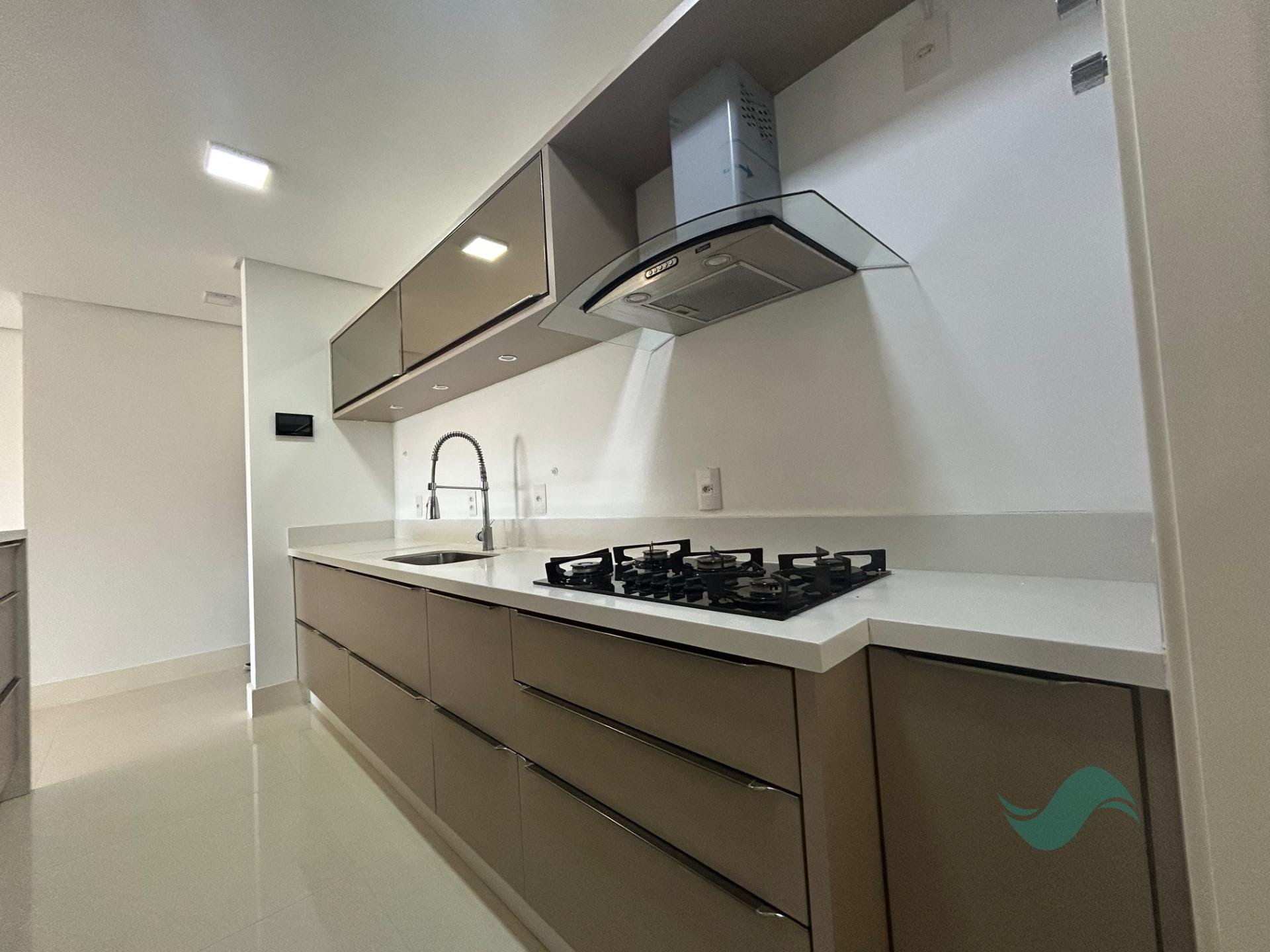 Apartamento à venda com 3 suítes, 2 vagas e 125m² no Jurerê, Florianópolis (SC) — foto 11 de 19