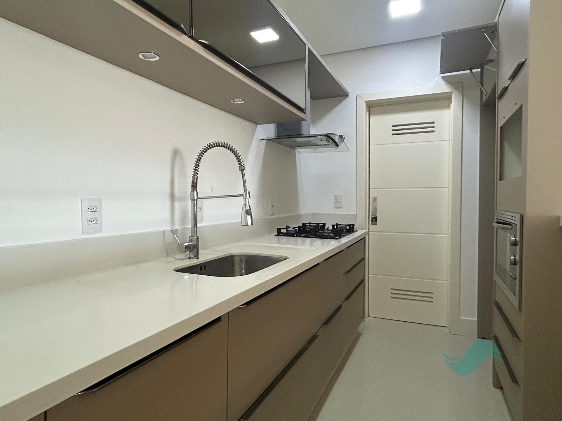 Apartamento à venda com 3 suítes, 2 vagas e 125m² no Jurerê, Florianópolis (SC) — foto 4 de 19