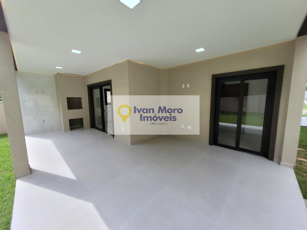 Casa à venda com 4 quartos, 3 suítes, 4 vagas e 270m² no São João do Rio Vermelho, Florianópolis (SC) — foto 5 de 27