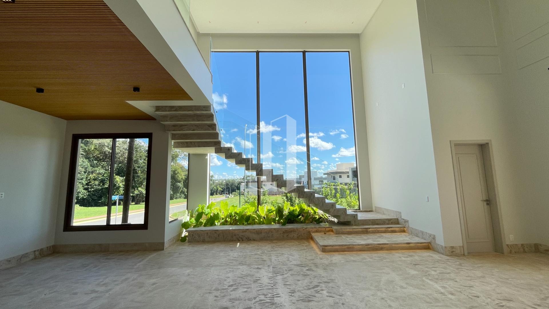 Casa à venda com 5 quartos, 5 suítes, 6 vagas e 440m² no Jardins França, Goiânia (GO) — foto 4 de 30