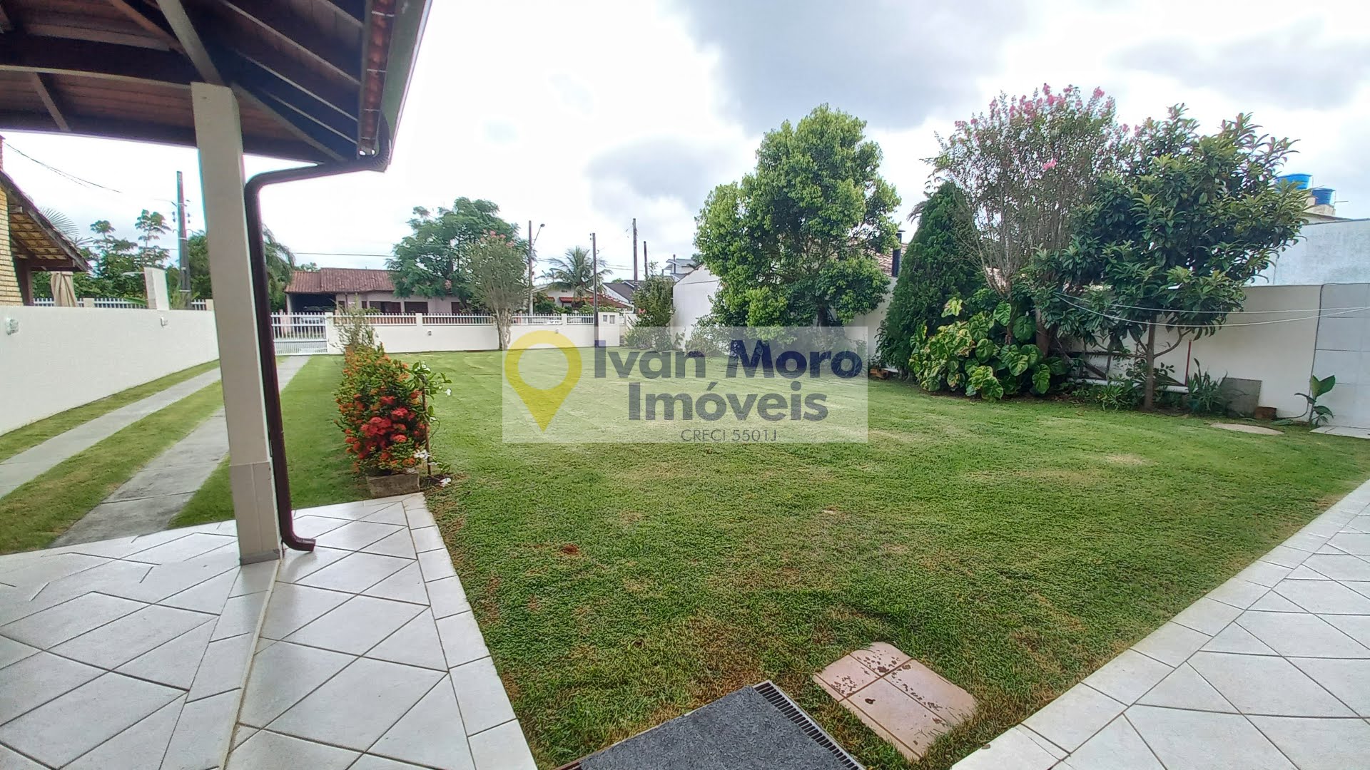Casa para alugar com 4 quartos, 1 suíte, 3 vagas e 150m² no Daniela, Florianópolis (SC) — foto 11 de 30