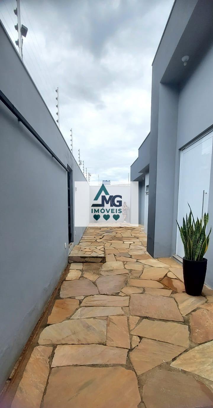 Casa à venda com 3 quartos, 3 suítes, 2 vagas e 220m² no Jardim Umuarama, Três Corações (MG) — foto 29 de 30
