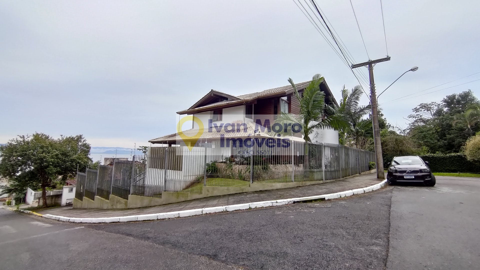 Casa à venda com 5 quartos, 4 suítes, 4 vagas e 456m² no João Paulo, Florianópolis (SC) — foto 2 de 30