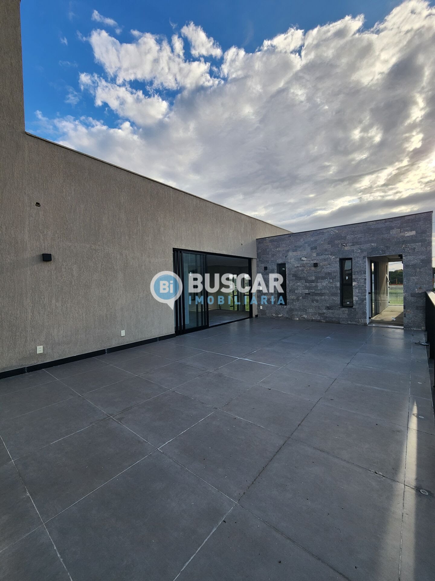 Casa à venda com 4 quartos, 4 suítes, 4 vagas e 400m² no Vale do Jacuípe, Feira de Santana (BA) — foto 18 de 21