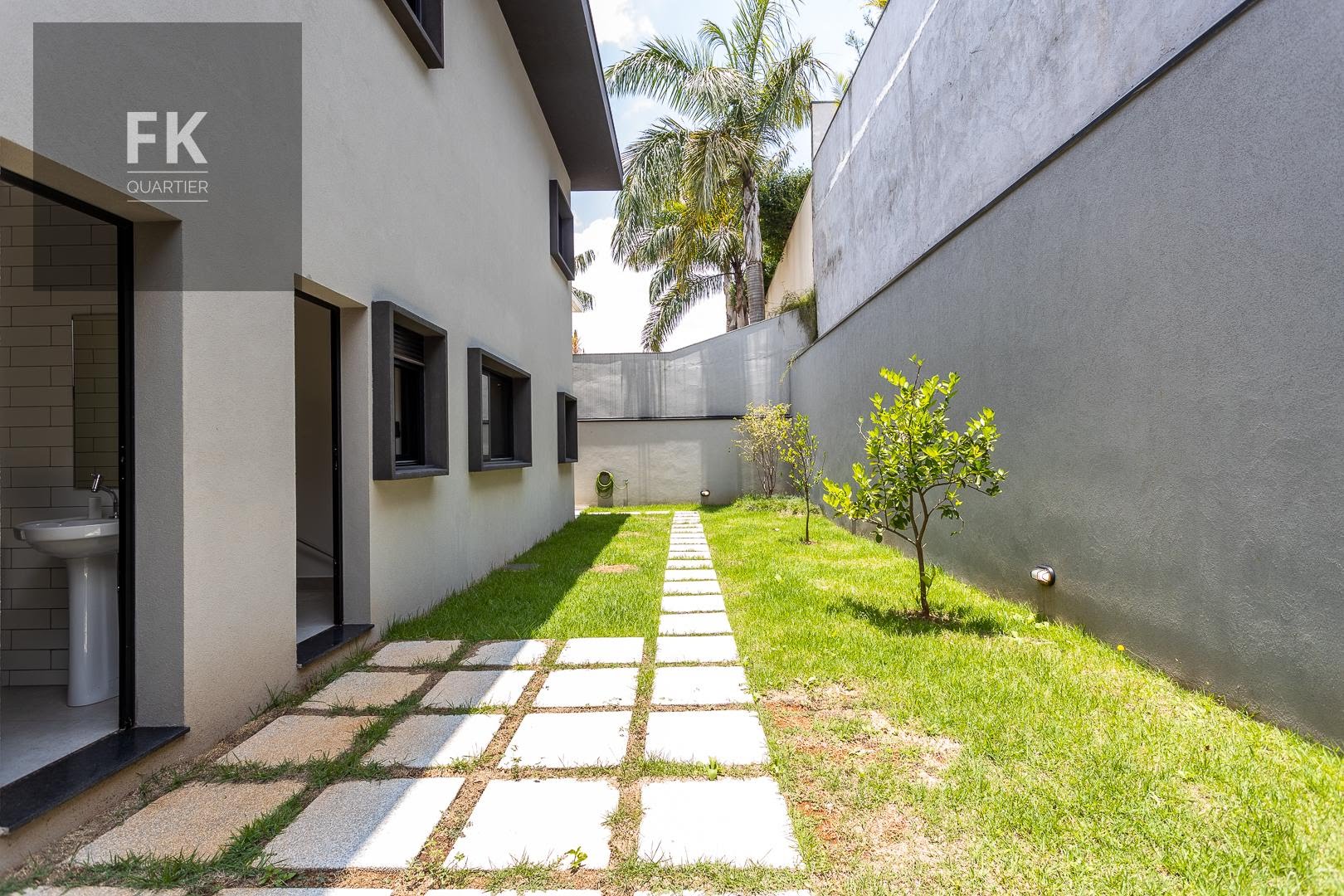 Casa à venda com 4 quartos, 4 suítes, 6 vagas e 364m² no Residencial Burle Marx, Santana de Parnaíba (SP) — foto 22 de 30