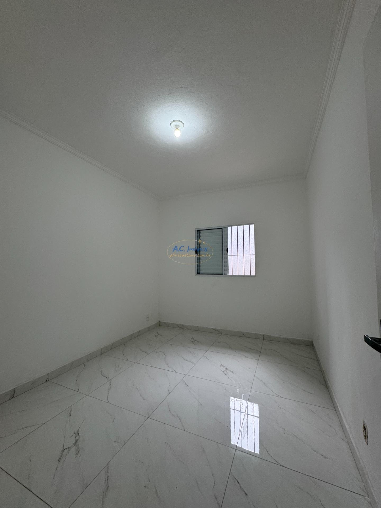 Casa à venda com 2 quartos, 1 suíte, 2 vagas e 72m² no Boqueirão, Praia Grande (SP) — foto 7 de 28