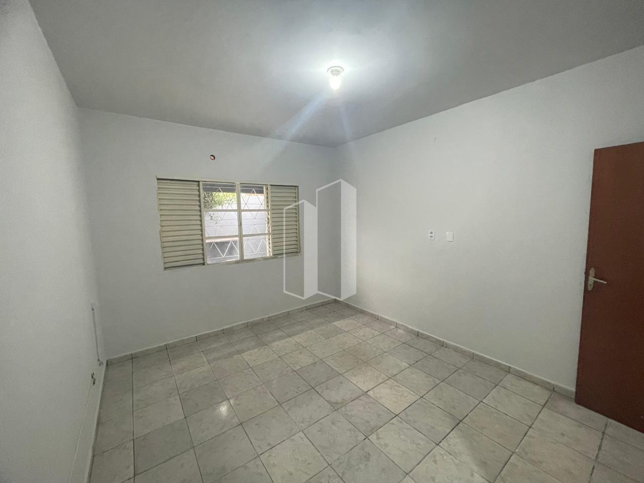 Casa à venda com 3 quartos, 1 suíte, 2 vagas e 114m² no Jardim América, Goiânia (GO) — foto 8 de 28