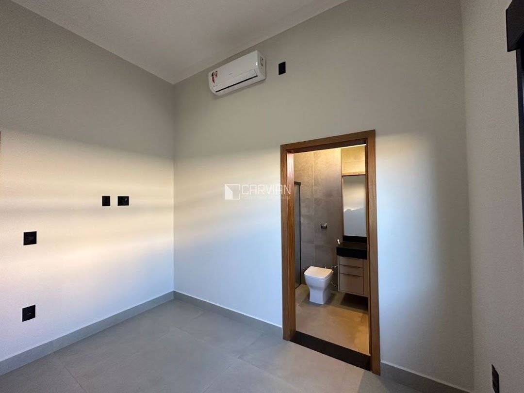 Casa à venda com 3 quartos, 3 suítes, 4 vagas e 220m² no Residencial Alto do Castelo, Ribeirão Preto (SP) — foto 21 de 27