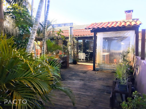 Casa de 3 dormitórios com 210m² no Centro de Balneário Arroio do Silva - Venda e Locação por R$ 390.000