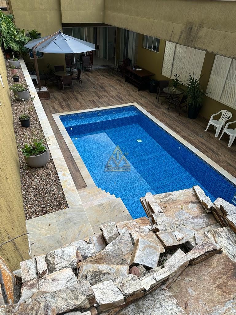 Casa à venda com 5 quartos, 4 suítes, 4 vagas e 385m² no Centro, Blumenau (SC) — foto 7 de 10