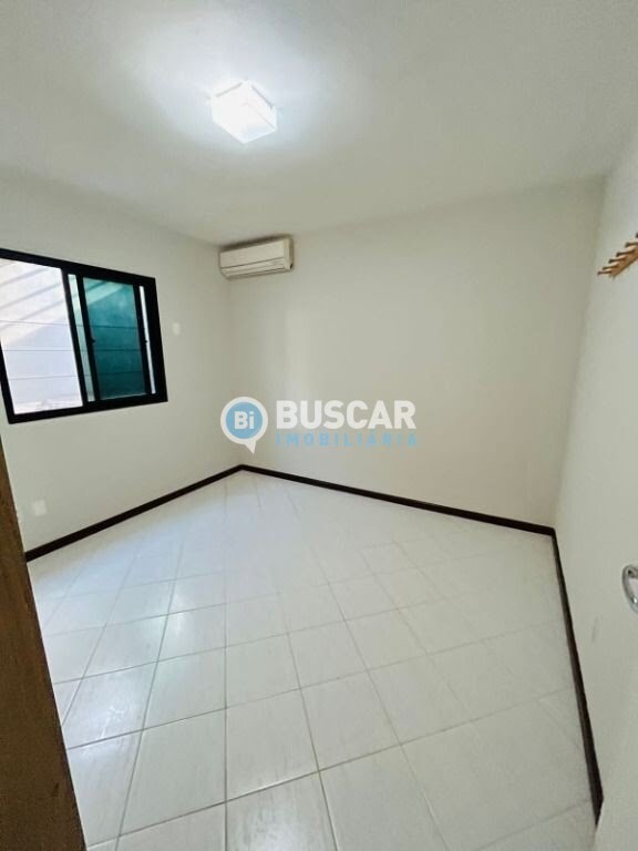 Casa à venda com 3 quartos, 1 suíte, 2 vagas e 200m² no Sim, Feira de Santana (BA) — foto 10 de 24