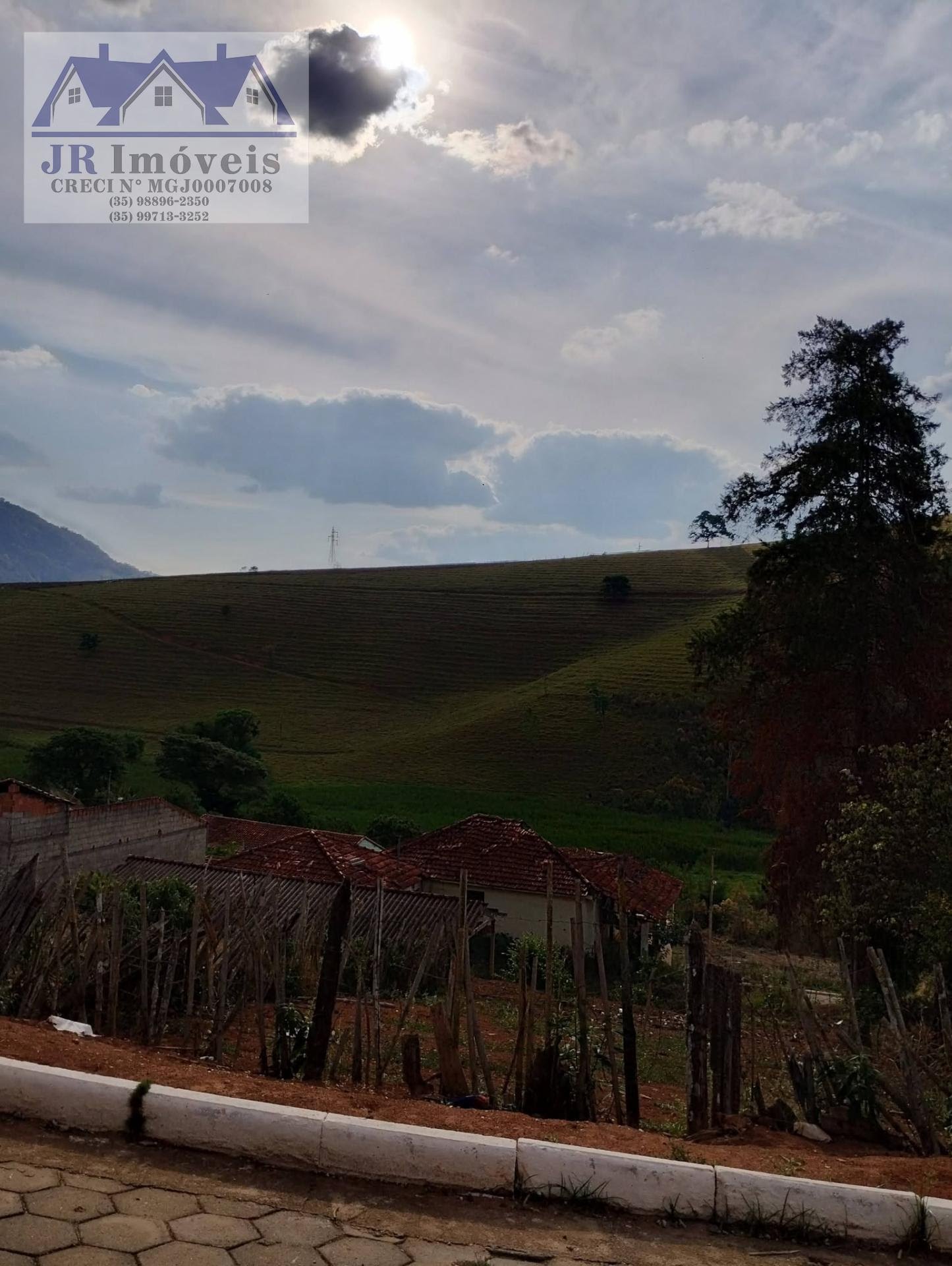 Terreno à venda com 250m² de terreno no Bairro Santa Barbara, Piranguinho (MG) — foto 2 de 4